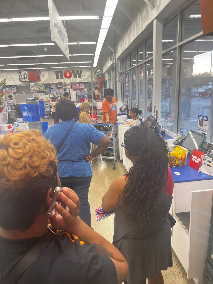 CherriDrop_Wet's tweet photo. @fivebelow please explain why your Dearborn, MI location has closed all of its SELF SCAN REGISTERS and an employee is scanning all of the customers items. Line long AF https://t.co/1swsRu1CZS