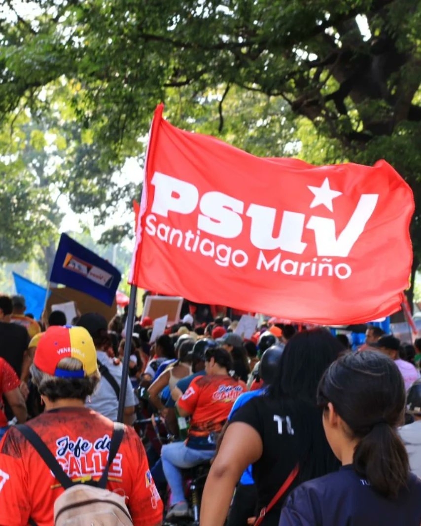 jnoratoj2011's tweet photo. ¡La mamá de las marchas!

 Marchamos y matamos, extraordinaria movilización de el pueblo heroico del municipio Santiago Mariño en respaldo a súper Bigote @NicolasMaduro  
#Mariñoconmaduro https://t.co/QbVY4krTqn