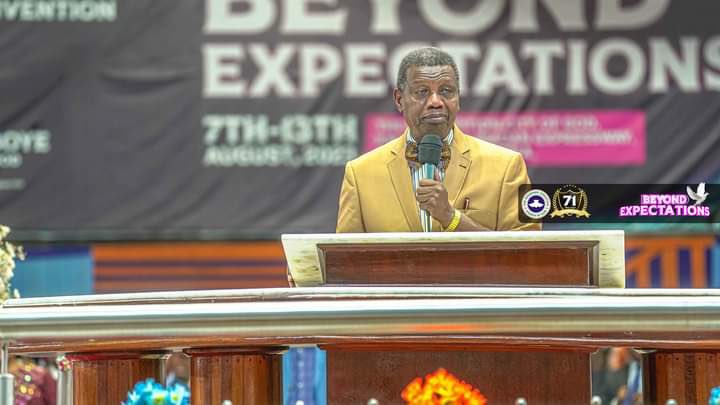 Pastor Adeboye prayer tonight is truly beyond expectations…… A Genuine Humble man I Stan!