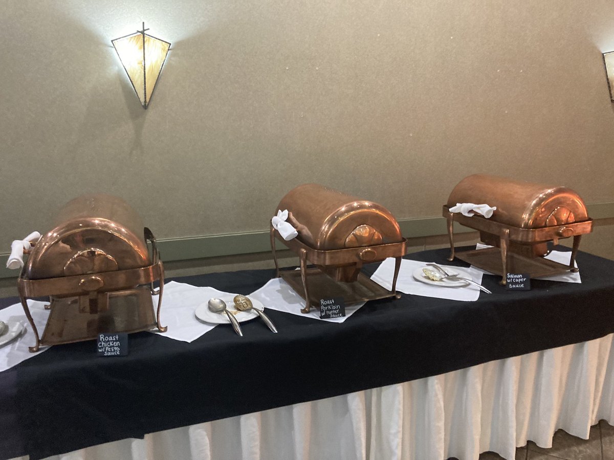 ZiadFazel's tweet image. Compliments to Francisco, the chef at Hotel Blackfoot, for providing the gluten-free fish &amp;amp; chicken from tonight’s dinner buffet, before it hit the sauce pans. The salmon in caper sauce, and roast chicken with pesto sauce, had béchamel sauce bases.  #QuickThinking #Celiac