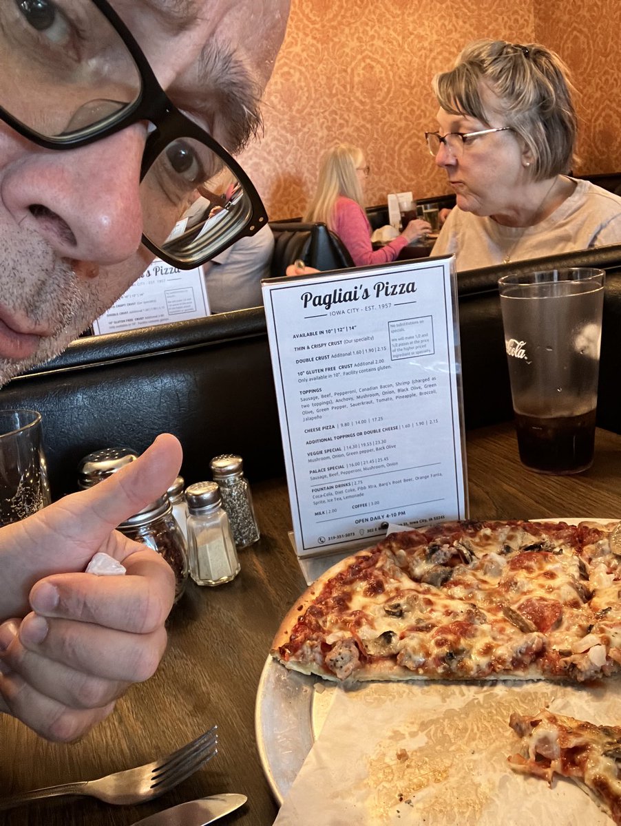 My wife has been going on about the pizza here for years and finally! I’m a fan. Crisp, fresh, mushroom-forward. #pagliais #iowacity
