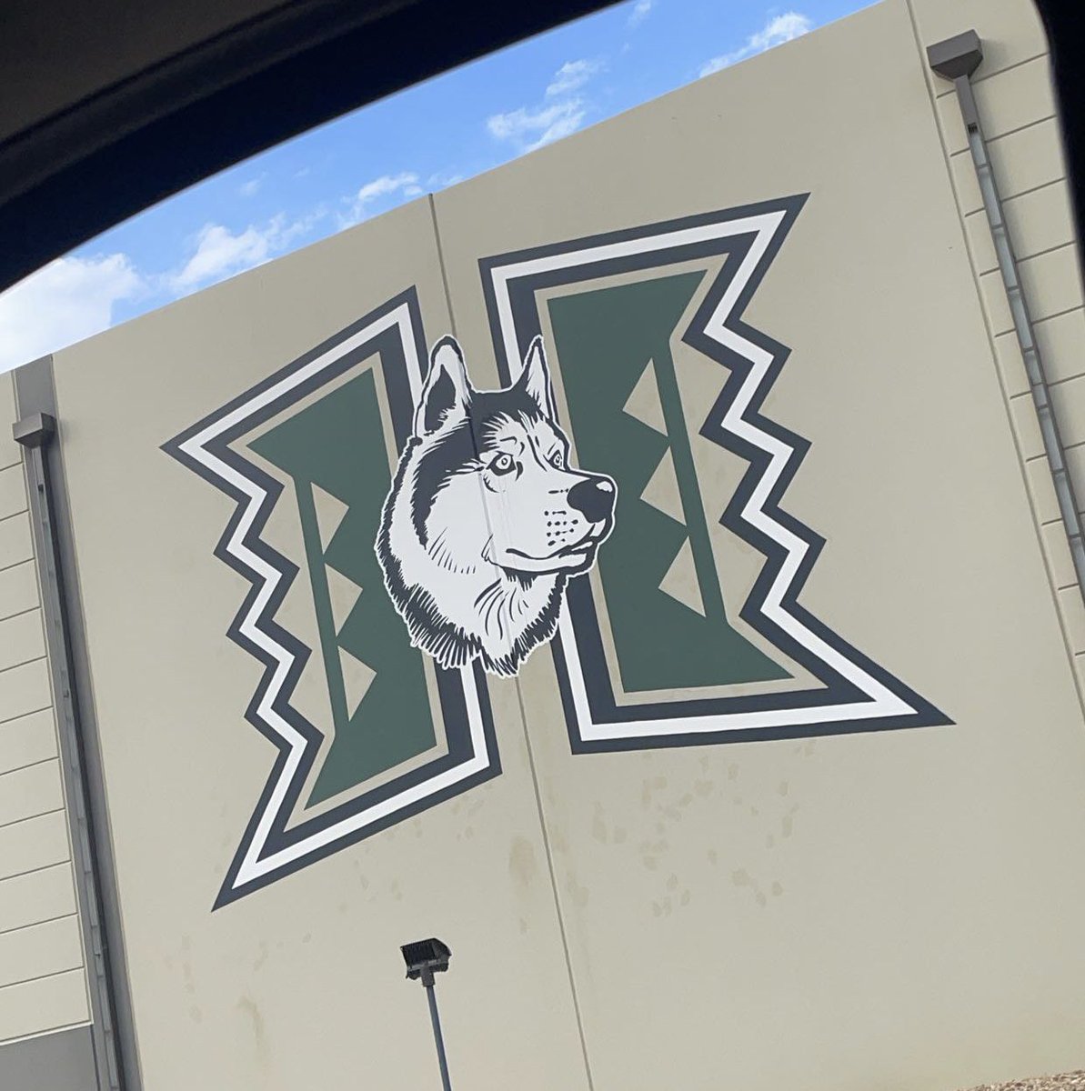 LukasArthurPE's tweet photo. Week 1 is in the books!! Excited to get the students in here next week!  

#firstyear #GoHuskies https://t.co/EjfHyak5L2