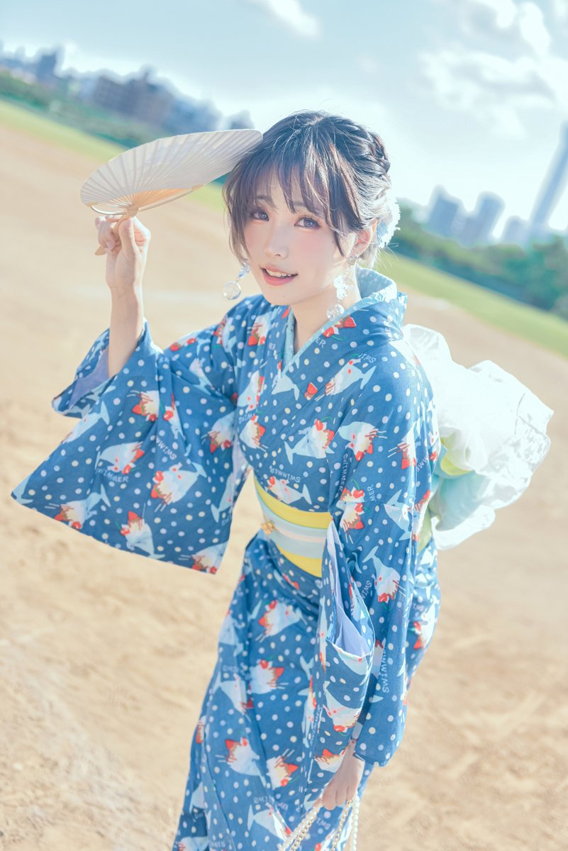 今日、コミケに参加する皆さん、 
頑張ってくださいね〜！✨

#C102 https://t.co/H05UgEbdsO