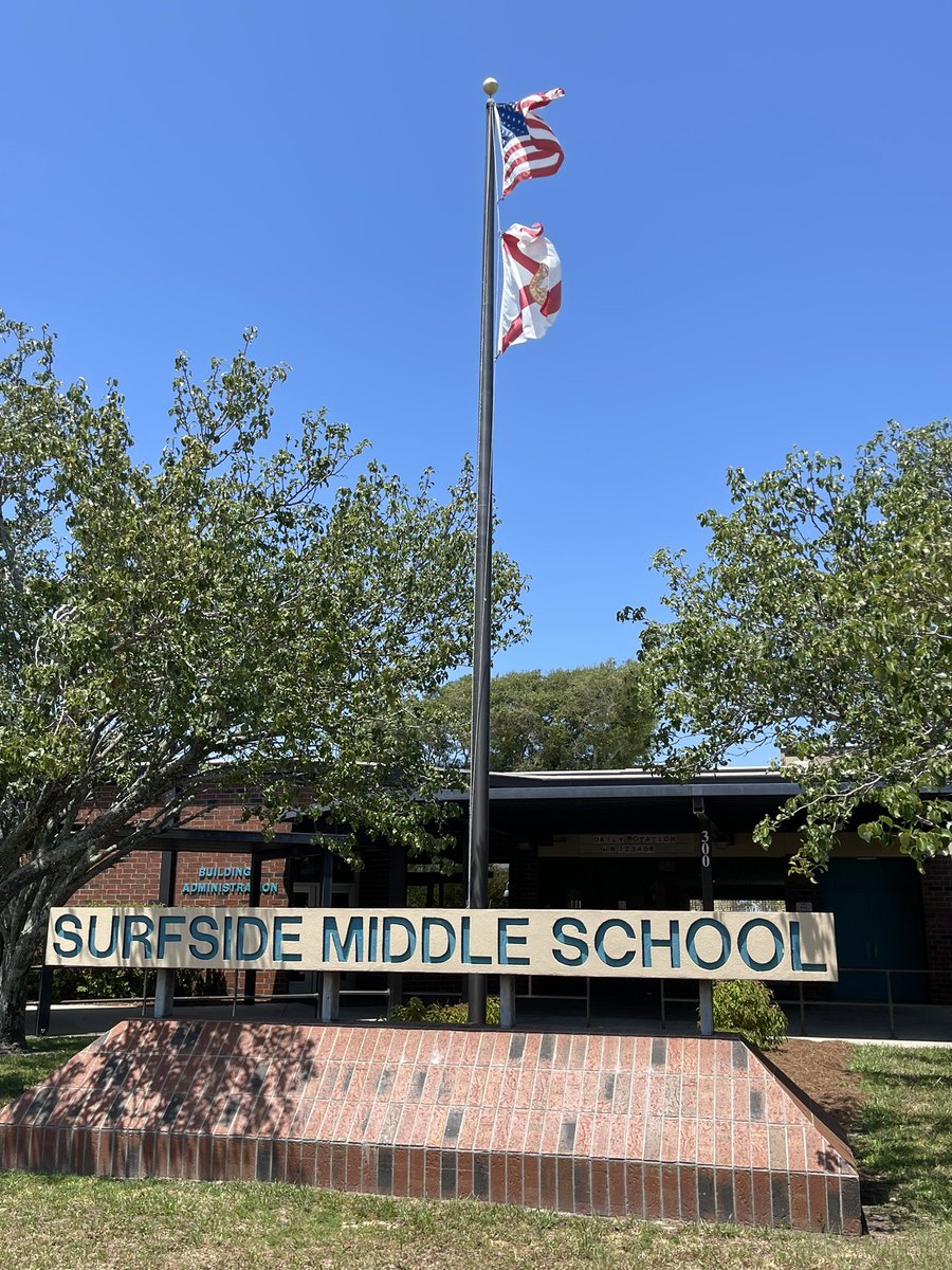 BDS_Supt's tweet photo. Amazing staff and students at Surfside Middle School. Our sharks are hungry for academic success and I’m excited to see what they accomplish. @BayDistSchools https://t.co/qM7YkoNpVK
