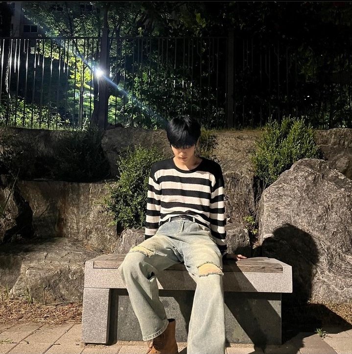hi, i'm vera ! 
— i'm looking for interactive moots

🪐 she/her, teen &amp; filo
🪐 not new to #stantwt / #kpoptwt
🪐 multi-stan
🪐 all fandoms are welcome  !!

♡ and ↻ are appreciated !