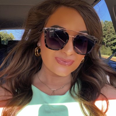 AshlynReynaud's tweet photo. #NewProfilePic https://t.co/h7t3bvFBet