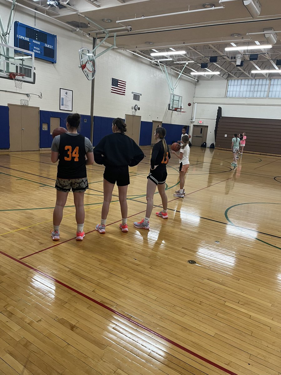 Everyone wants this             We focus on this 
                 👇🏿                                                            👇🏿
Everyday in practice, every workout, we push to new levels. And we’ll always take the stairs to the top. Keep you microwave rewards, we’ll grind it