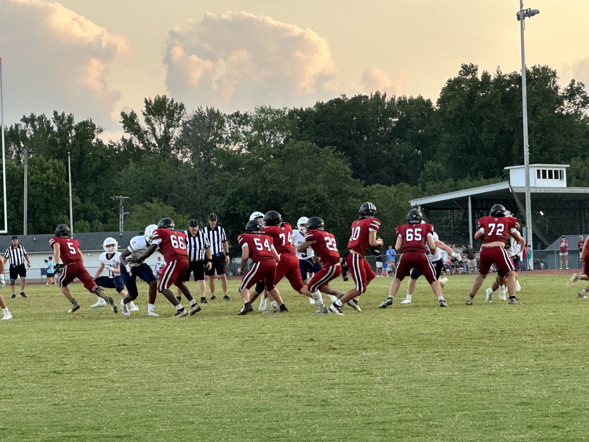 CoachOlive's tweet photo. 2023 Reserve football seats open to the public for purchase beginning on Monday morning in the THS main office. ⁦@TCSPublic⁩ ⁦@Ttown_FB⁩ ⁦@TullahomaHS⁩ https://t.co/yptbjDoPBY