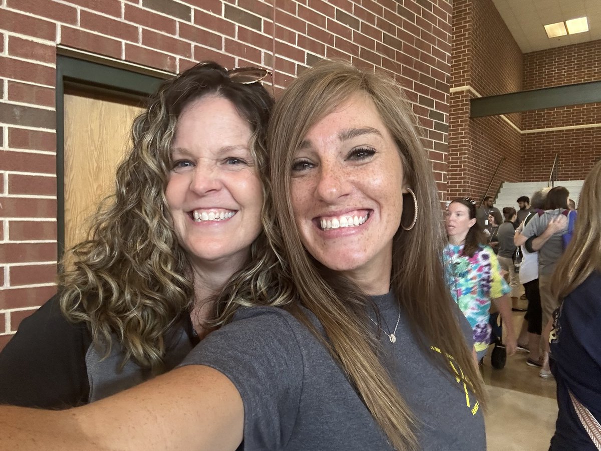 Hey!  @MrsBHundley ——-have a great year and rock it out lady!