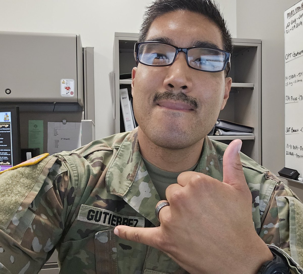 JediScientist's tweet photo. My job...is just Army. https://t.co/FcEjuAGv9m