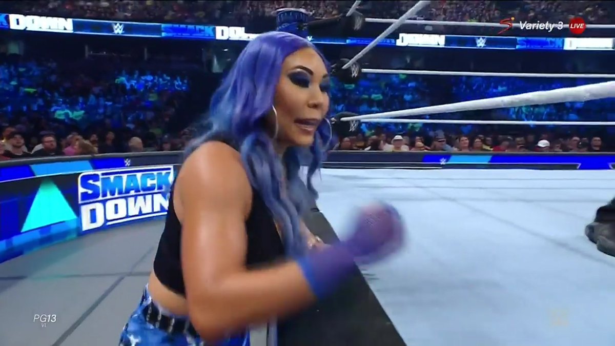 SDevilleLive's tweet photo. Michin @MiaYim #Smackdown https://t.co/3CrOryhM3R