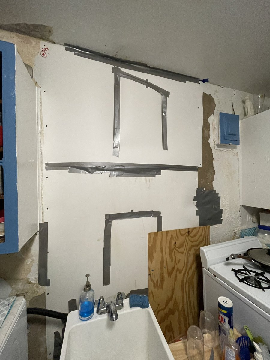 kimberlyleon's tweet photo. @NYCHA @monicamoralestv @ninapineda7 @311 @NYCMayorsOffice @NYCMayor @ABC7NY @NY1 @PIX11News sooooo when will this issue ever get address? But if the rent isn’t paid; THATS an issue? https://t.co/ceGq8QV43a