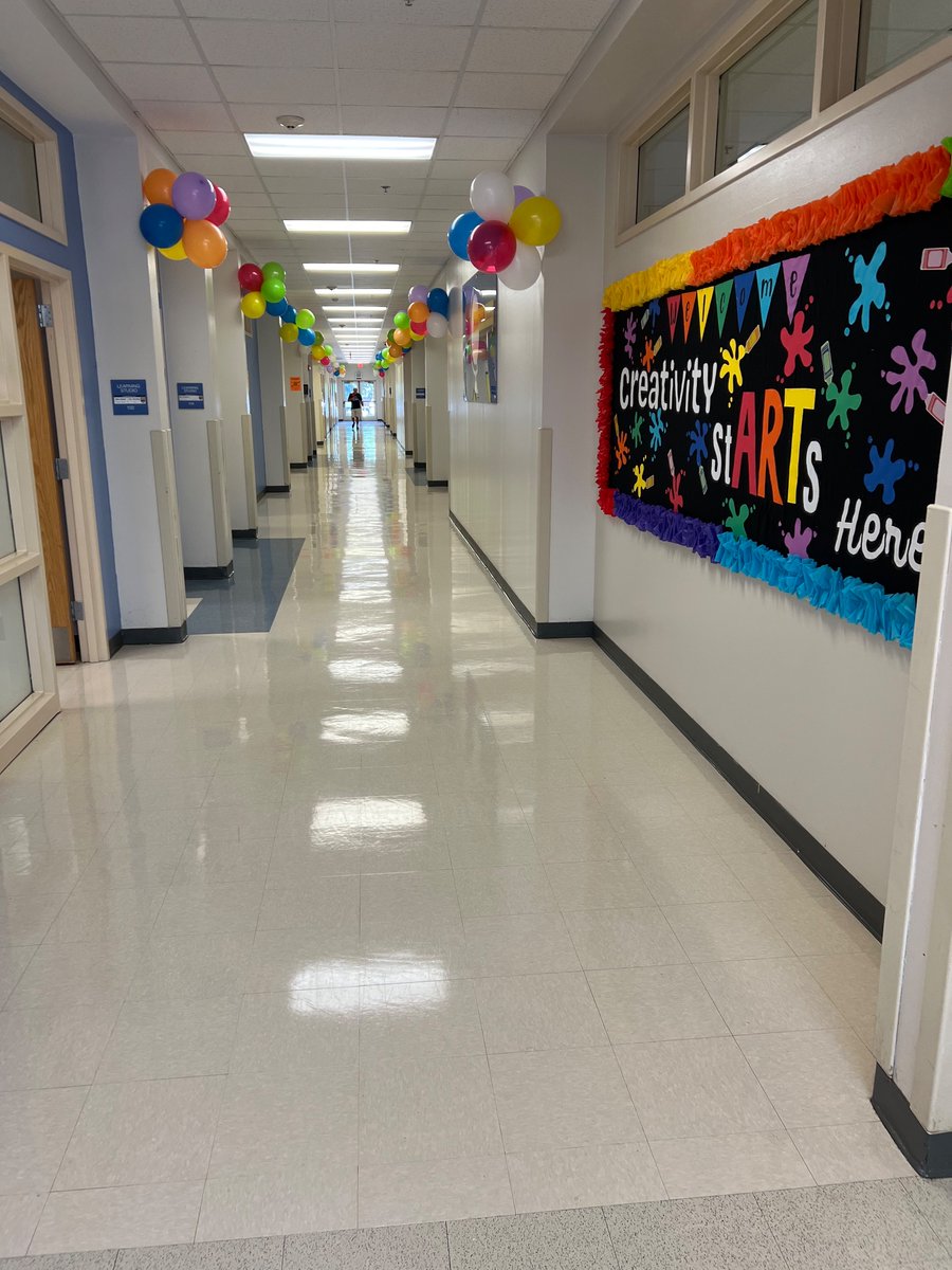 gryphonpride100's tweet photo. 2023-2024 Algebra Class
Go Gryphons! https://t.co/UIteXsyEwW
