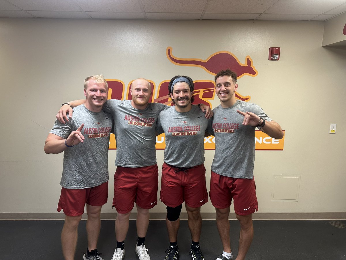 🚨YOUR 2023 AUSTIN COLLEGE FOOTBALL CAPTAINS🚨
Colin Mushinski
Colton Gerken
Ben Meraz
Jarrett Pleasant