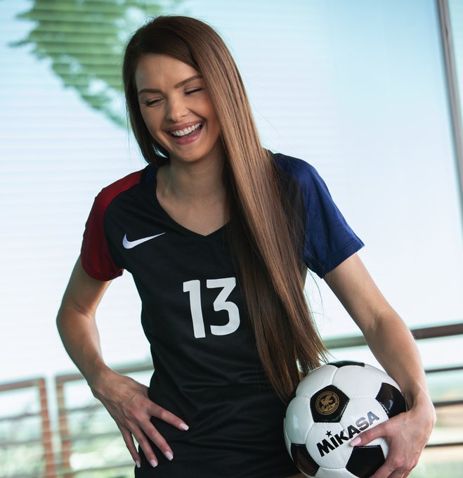 Soccer brings meaning to my life! https://t.co/3HR0ydXT1C
