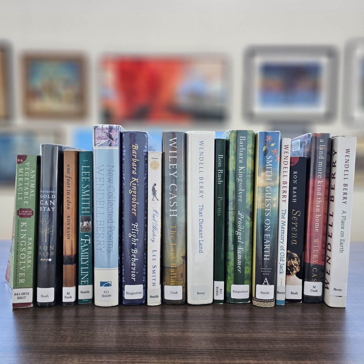 OremLibrary's tweet image. Have you ever read a book set in Appalachia? Click to read our list of the 5 best books set in Appalachia: blog.oremlibrary.org/top-5-books-se… #OremLibrary #LibraryBlog #BlogPost #JustBrowsing #BookList #LibrarianList