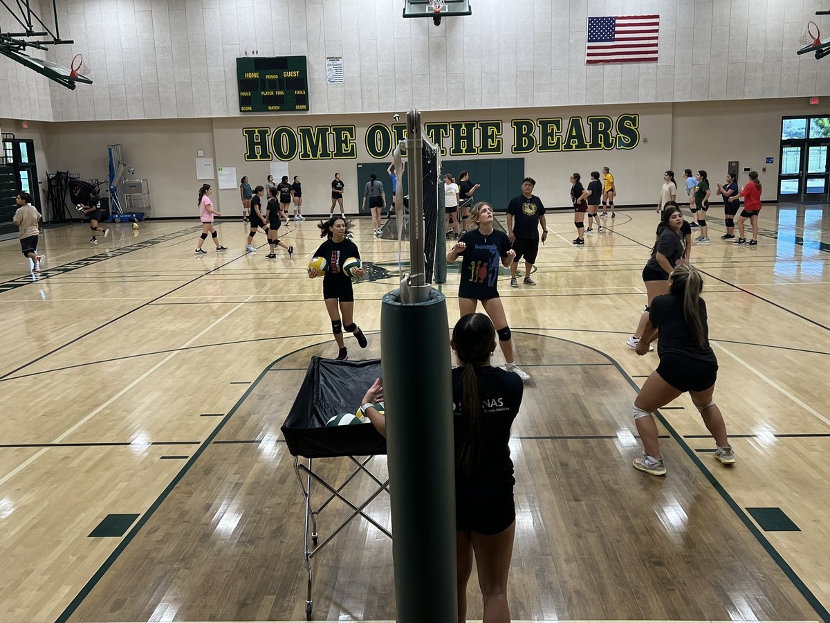 SummitBears's tweet image. Volleyball is in full swing as our Lady Bears are preparing for their season opener on Tuesday as they host Mission Oak!! #SCALLIN
