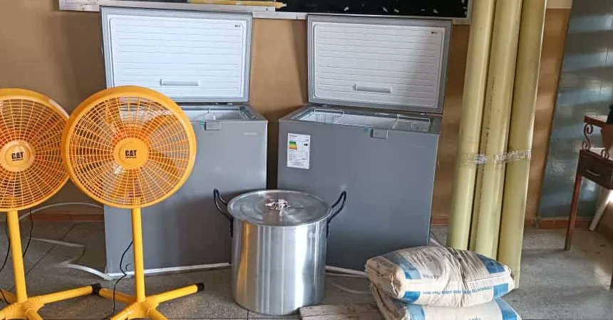 Gratitud y Bendiciones 🙏🏻 para TODAS las personas que se involucraron en este Proyecto Educativo Integral Comunitario del Poder Popular Organizado...➡️instagram.com/p/Cv0clNfRpKt/…
<a href="/_LaAvanzadora/">Yelitze Santaella</a>
<a href="/NicolasMaduro/">Nicolás Maduro</a>
<a href="/xiomaluna/">XIOMARA LUNA PROFESIONALES Y TÉCNICOS</a>
<a href="/CDCECarabobo/">CDCE Carabobo</a>
@MPPEDUCACION
#EnciendeMotoresYEmprende