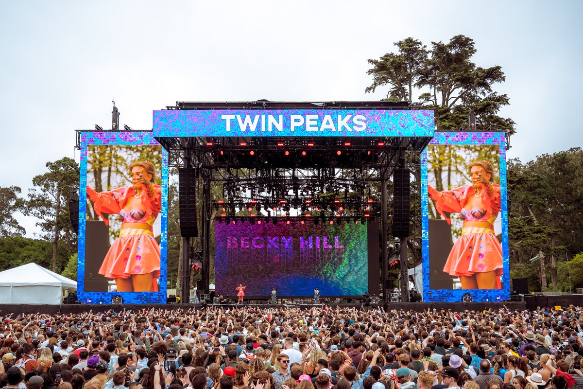 we ran to <a href="/BeckyHill/">Becky Hill</a>'s set and we'd do it again in a heartbeat

📸: <a href="/AliveCoverage/">Alive Coverage</a>