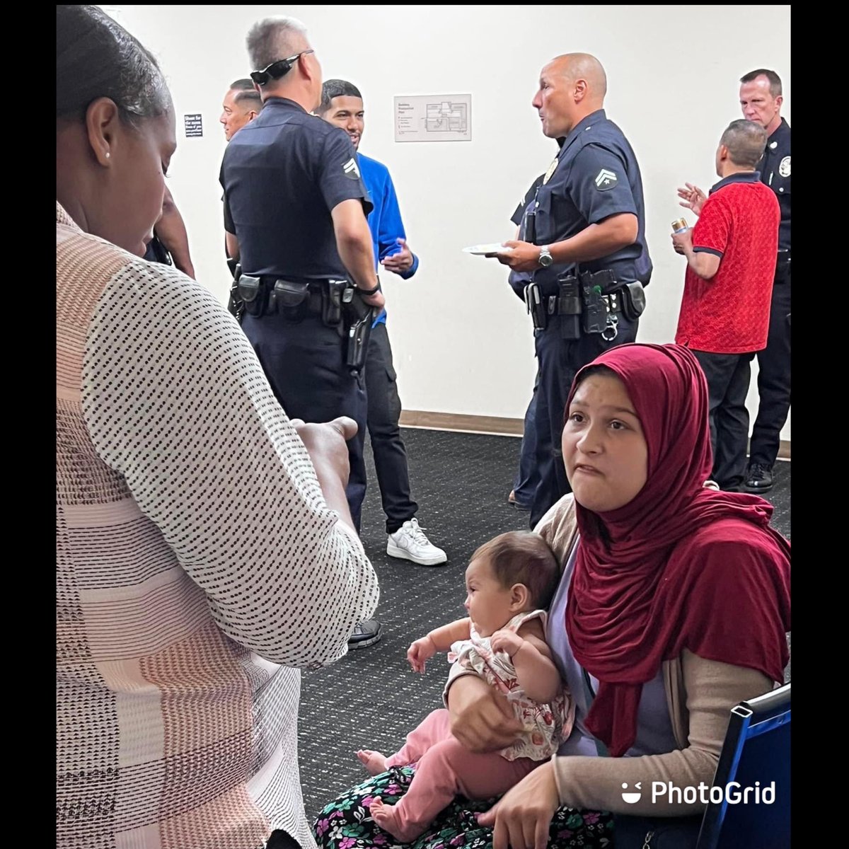 LAPDWestBureau's tweet photo. Community outreach is LAPD’s backbone. We stand by all of our communities.
Today, we held an OWB Muslim Symposium Mixer / Luncheon. #LAPD #CommunityAndPolice #Partnership #WorkingTogether https://t.co/YTFRryv5ZM