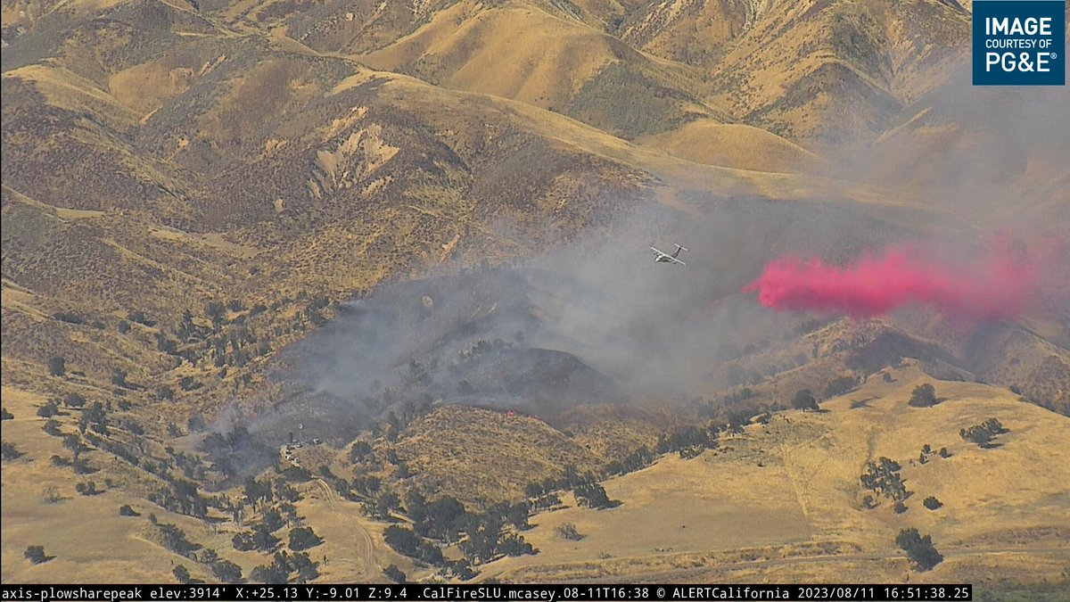 ALERTCalifornia's tweet image. #RinconadaFire in San Luis Obispo County as viewed from the Plowshare Peak fire camera. Watch live: bit.ly/453NPrr #ALERTCalifornia #USFS #LPF #CALFIRE #SLU