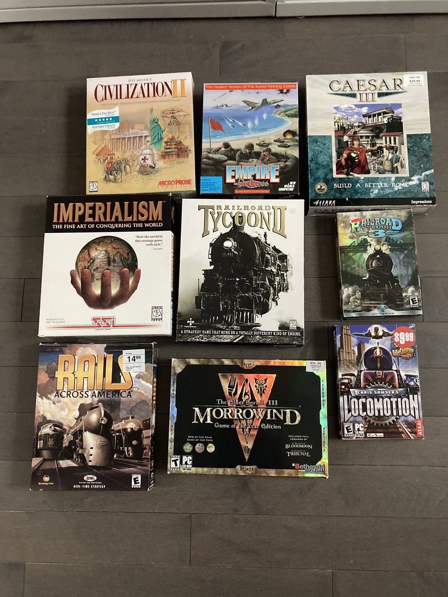 TechnoBumble's tweet image. Another small lot to start my vacation with. Excited to get a copy of Empire Deluxe. #bigboxpcgames