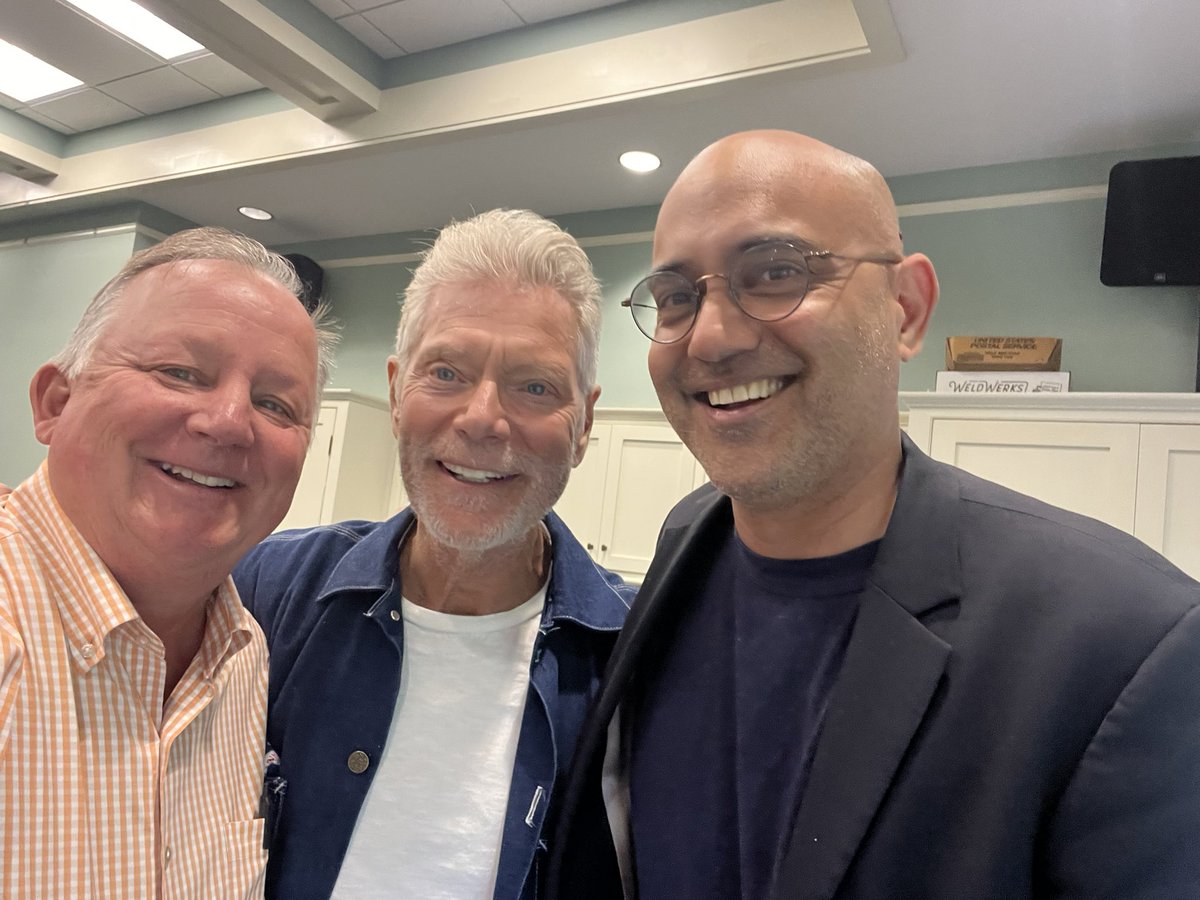 PaulGrondahl's tweet photo. Magical night w/ @nyswi State Author @ayadakhtar at Kinderhook Memorial Library. We talked about @PulitzerPrizes free speech &amp; @PENamerica &amp; the pleasures of living in Kinderhook. Full house included fellow Kinderhooker @IAmStephenLang @HavidanUAlbany @ualbanyalumni @littlebrown https://t.co/IF4IdWy6RB
