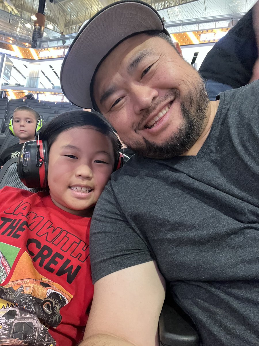 DJLSL's tweet photo. #monsterjam https://t.co/qFZn4hhbkP