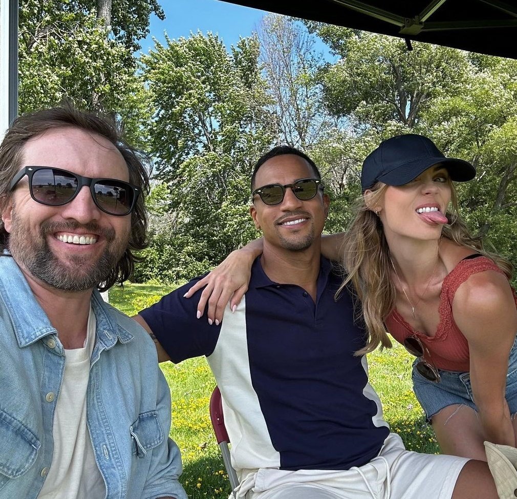 🐺❤🎬We're super pumped for #KillVictoria (&amp; its mini pack reunion too!)  #WPP4Ever <a href="/Vandiekins22/">Laura Vandervoort</a> <a href="/Michael_ProfX/">Michael Xavier</a> #Bitten 📷: Laura V