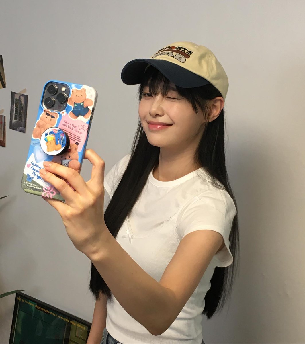 ginggingeeee's tweet photo. 230812 #츄 인스타

KKOTI https://t.co/UjewH4JCws