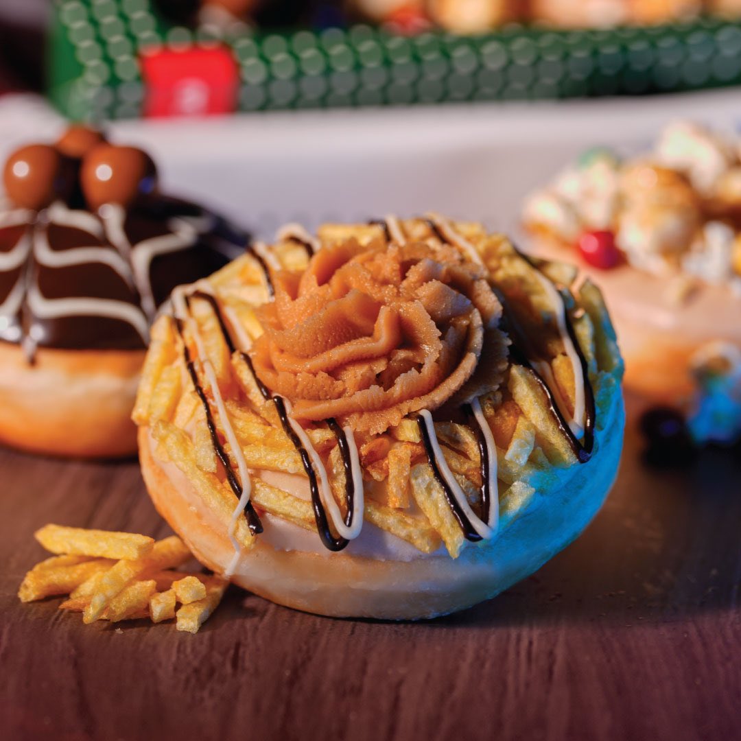 KrispyKreme_ZA's tweet photo. Which doughnut is winning the Oscar Award? 🏆

🍫 Choco-Malt Kreme
🍿 Bingo Caramel Popcorn
🍟 Salted Peanut Butter Krisp
‌
#KKSA #KrispyKremeDoughnuts #KKMovieNightBinge #SweetNightIn https://t.co/b8q4fHBj0Y