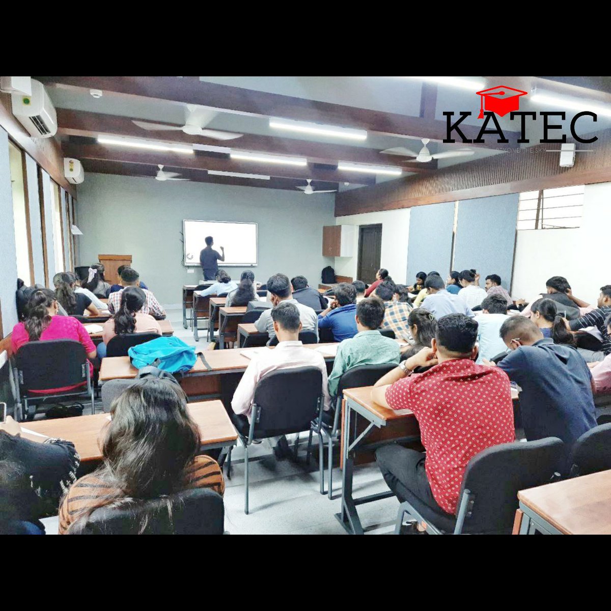 KATEC__Official's tweet photo. KATEC Conducting it's Campus Recruitment Training (CRT) Program at One of the Top MBA Colleges in Pune - Deccan Education Society's IMDR! ✌🏻

@KATEC__Official 

#aptitudetraining #aptitute #softskills #softskillstraining #punecity #punecoaching #mbacoaching #gktoday #katec https://t.co/8KgC2aDpAV