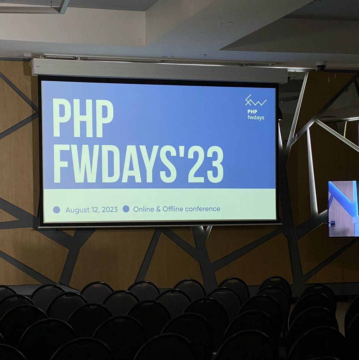 fwdays's tweet image. Hello everyone 👋
There is still a little time left before our meeting with you 🤩
Buy a ticket and watch the #php conference live on the site: bit.ly/3MTNNuq