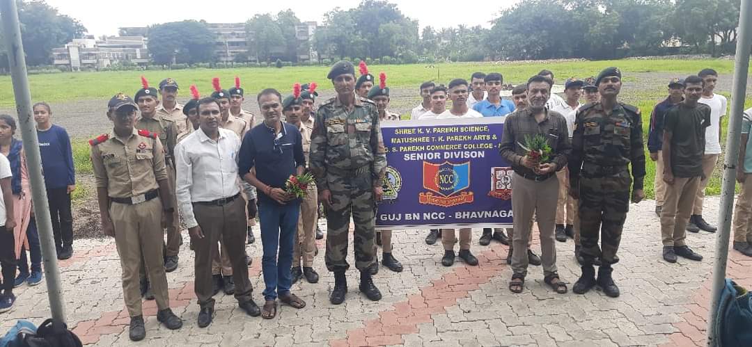 nssmkbu's tweet photo. Glimpses of activities under #Meri_Maati_Mera_Desh by affiliated colleges and PG Departments of M.K. Bhavnagar University, Bhavnagar, Gujarat
@_NSSIndia @nssgujarat @ianuragthakur @PMOIndia @narendramodi https://t.co/JMBFwGV9Yh