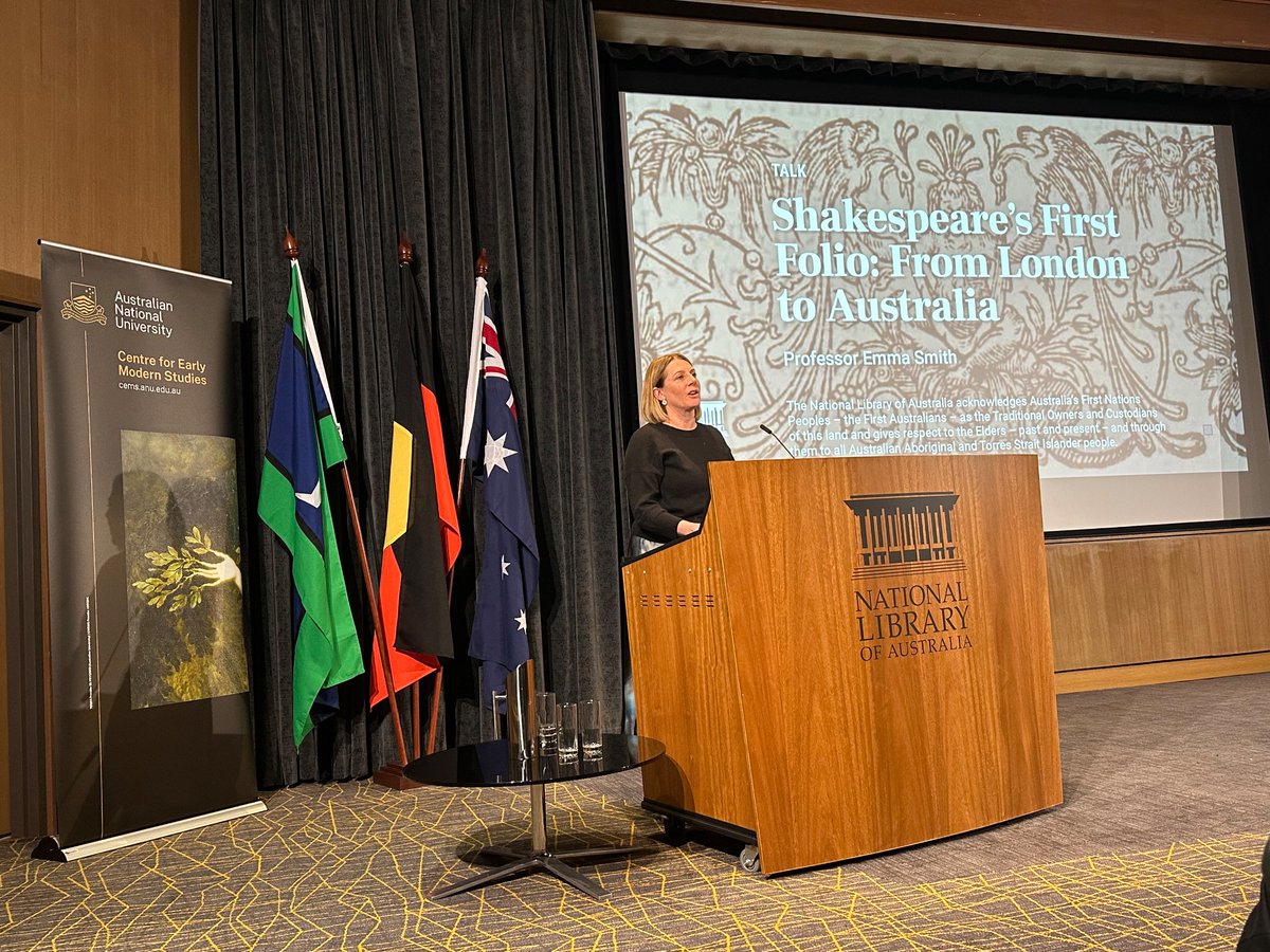 Our <a href="/AnuCems/">CemsANU</a> #Director <a href="/rossmith11/">the real Ros Smith</a> introducing her colleague and friend Prof Emma Smith @OldFortunatus 

#earlymodernstudies 
#Shakespeare 
#firstfolio 
<a href="/nlagovau/">National Library of Australia</a>