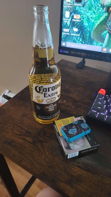 All of my dreams are coming true tonight!  ...yeah the 40oz of Corona and the full deck of smokes.  That's<a href="/tag/yegpride"class="tags"><span>#yegpride</span></a><a href="/tag/yegprideparade"class="tags"><span>#yegprideparade</span></a><a href="/tag/edmontonpride"class="tags"><span>#edmontonpride</span></a>