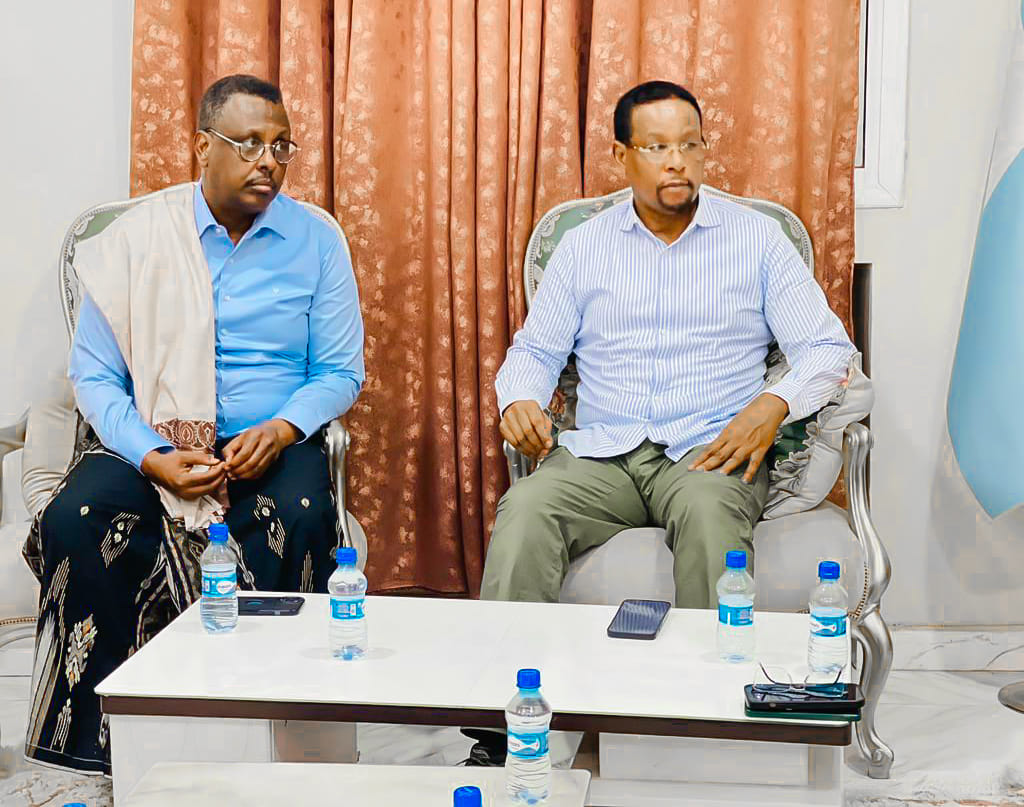 KIGSConsulting's tweet photo. The meetings to discuss the liberation of Galmdudg areas are still going on in Dhusamareb https://t.co/TeLvZGBiNb