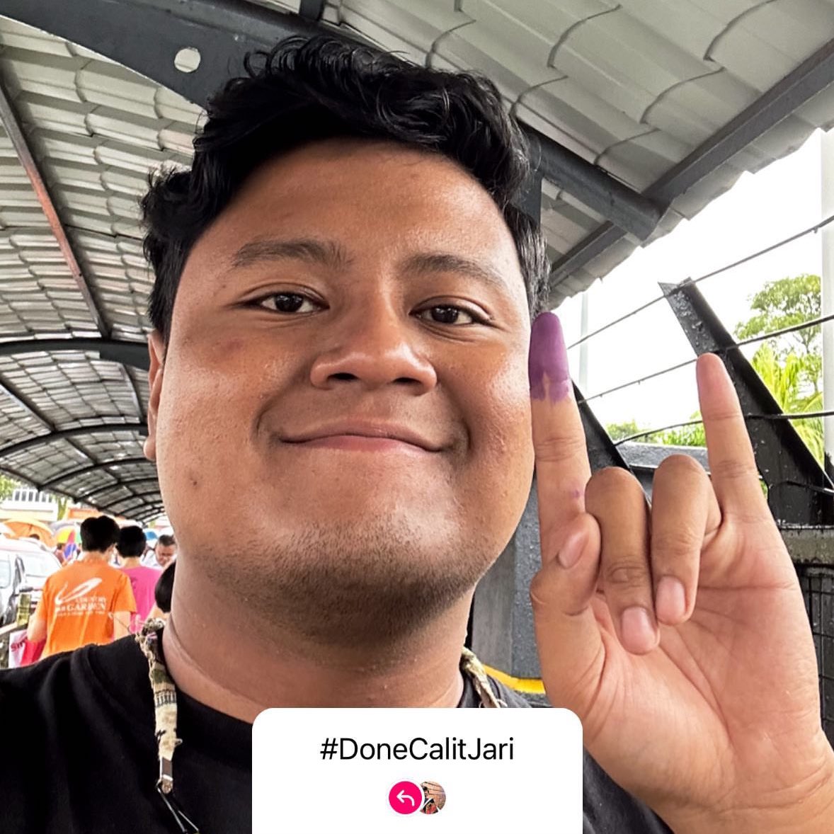 irfanmahzan's tweet photo. Korang yang belum keluar lagi, tolong lah gagahkan diri untuk pergi mengundi. 

Aku tau ramai penat, biar kali ni kita ajar puak-puak pengkhianat mandat rakyat ni dan benamkan diorang buat kali terakhir.

Aku undi kat JB, hanya boleh throwback PRU15 yang lepas. 

#DoneCalitJari https://t.co/0jMXvRIdpN