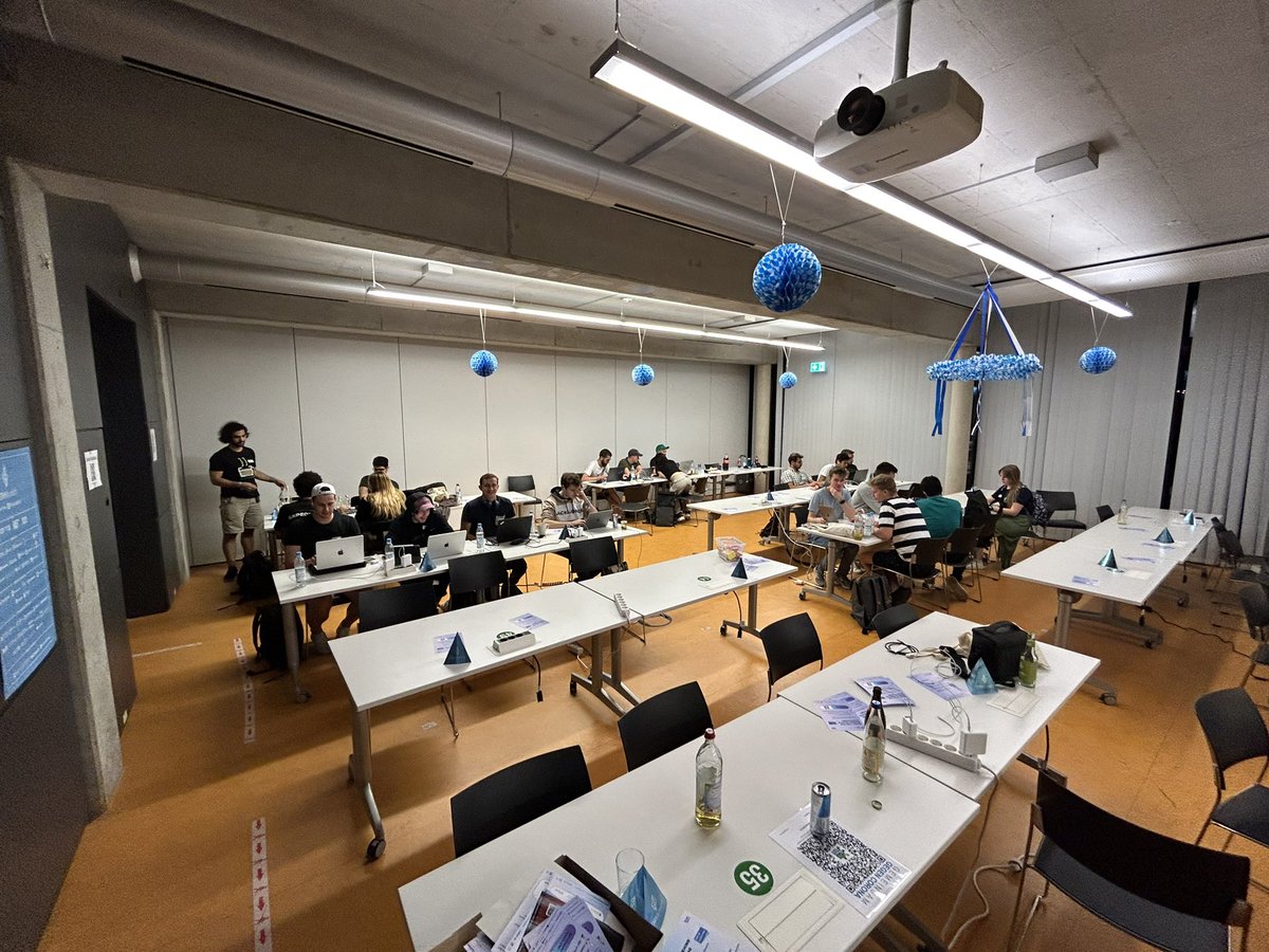 ethmunich's tweet photo. Few glimps of workshops and hacking from yesterday night.
#ethmunich https://t.co/fNrILDiLoV