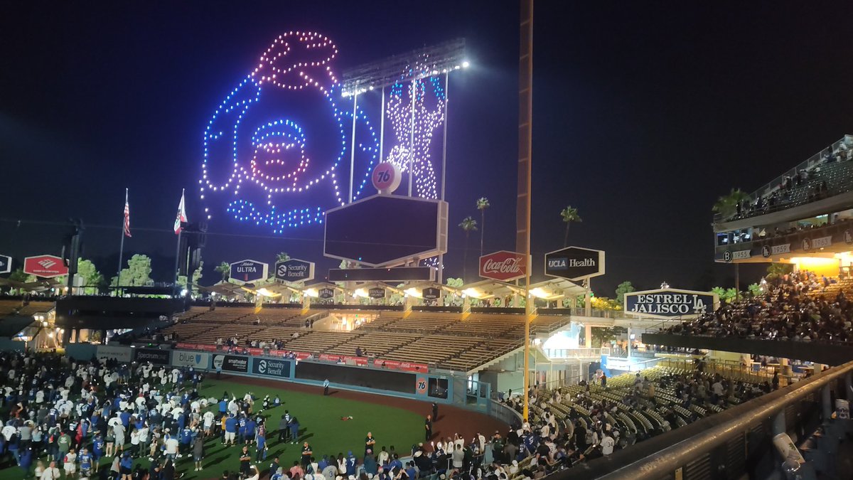 J_Ags22's tweet photo. @Dodgers #Fernandomania https://t.co/HOZ7AQbbYI