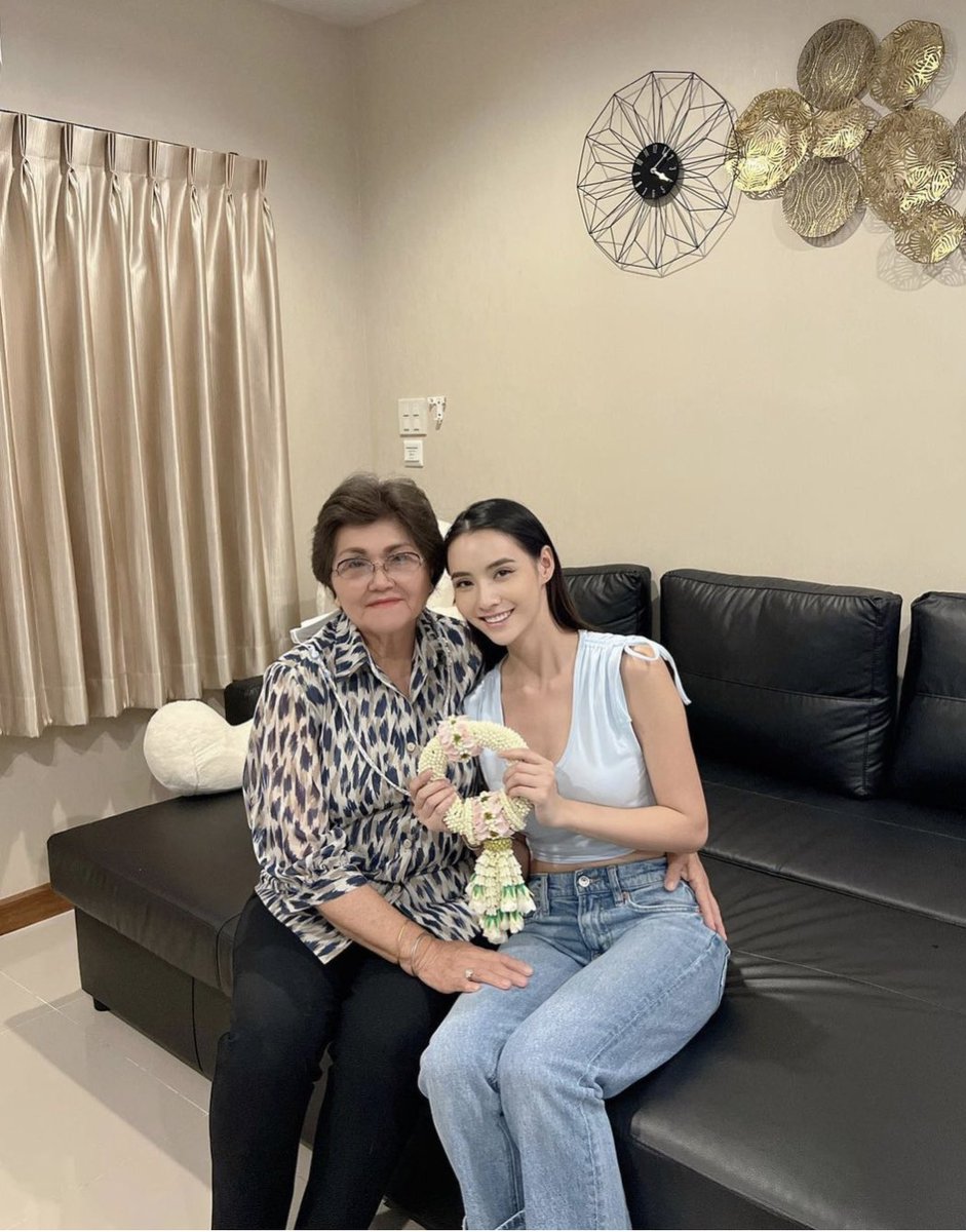 mookdastation's tweet photo. Happy mother day
…มีความสุขในวันแม่กันนะคะทุกคน..
#มุกดานรินทร์รักษ์ 
#narinnarinrak 
#mookdastation 
#สถานีของคนรักมุกดา https://t.co/vjKSML5esg