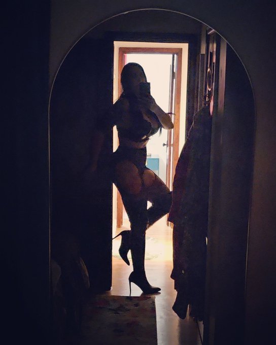 Friday night...what are you up to? https://t.co/soebzQQUk9