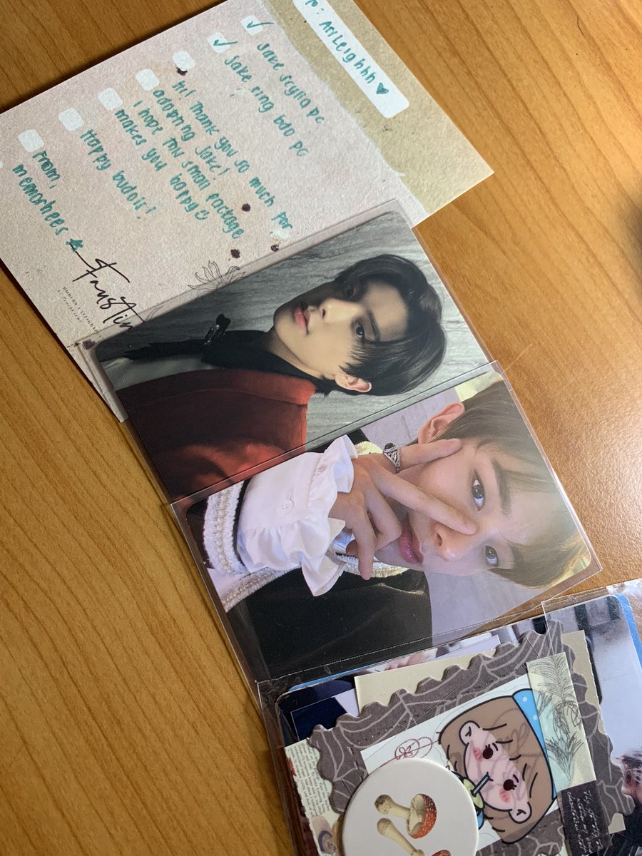 AriLeighhh's tweet photo. 💌 hi, @memorhees 

jake arrived safely^^ very accommodating ni seller and it was also a smooth transaction. the pcs are well packed. thank you din sa freebies!! I will surely take care of jake 

#addedmemorhee https://t.co/Ve6FB8Wu0T