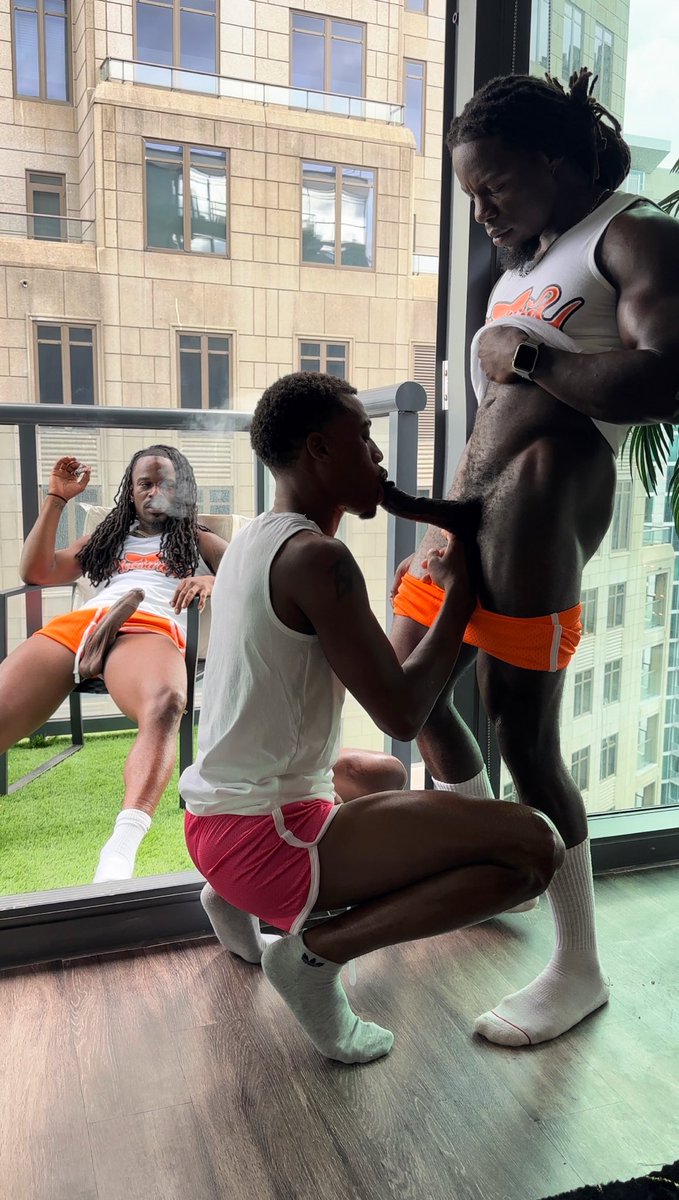 pleasureuu2's tweet photo. These 2 Legends Only get better! 

Featuring: @itsmeyoukraving , @_fame89 and Introducing  @ThatsIndica 

🎥 @pleasureuu2 
https://t.co/NWjMCmAJs2                        
https://t.co/gfqLtGHdeD           https://t.co/Gn5bkybPOo https://t.co/m7HTX5RhHN