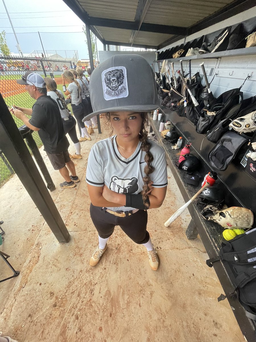 HoCoSoftball's tweet photo. Varsity defeats Lowndes tonight. Final score 6-3. Lots of players stepping up to compete with a good program! Great end to our first week of school. #drivethebus🚌 https://t.co/0nywkrpA41