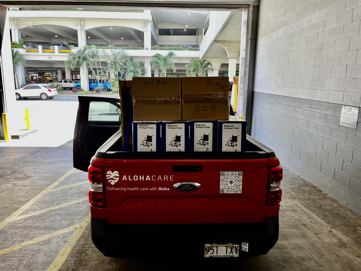 AlohaCareHawaii's tweet photo. Aloha in action for #Maui! More donations headed to the #ValleyIsle! #MauiStrong #Lahaina #LahainaFire https://t.co/1R7An7Z0MO