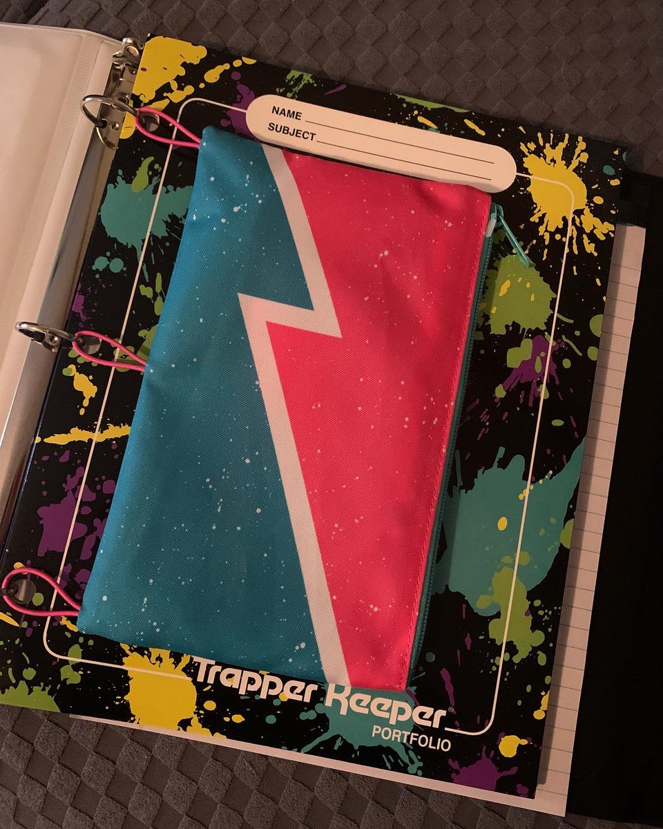 SteelersFanTN's tweet image. Did someone say…Back To School?!? #ImReady #VolState #HereWeGo #TrapperKeeper #ForeverYoung #Freshman #NervousButExcited #CollegeLife #NeverTooLate