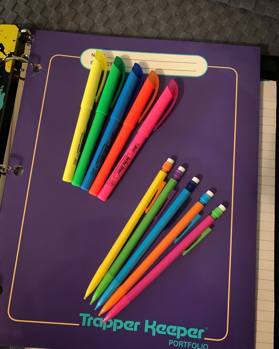 SteelersFanTN's tweet image. Did someone say…Back To School?!? #ImReady #VolState #HereWeGo #TrapperKeeper #ForeverYoung #Freshman #NervousButExcited #CollegeLife #NeverTooLate