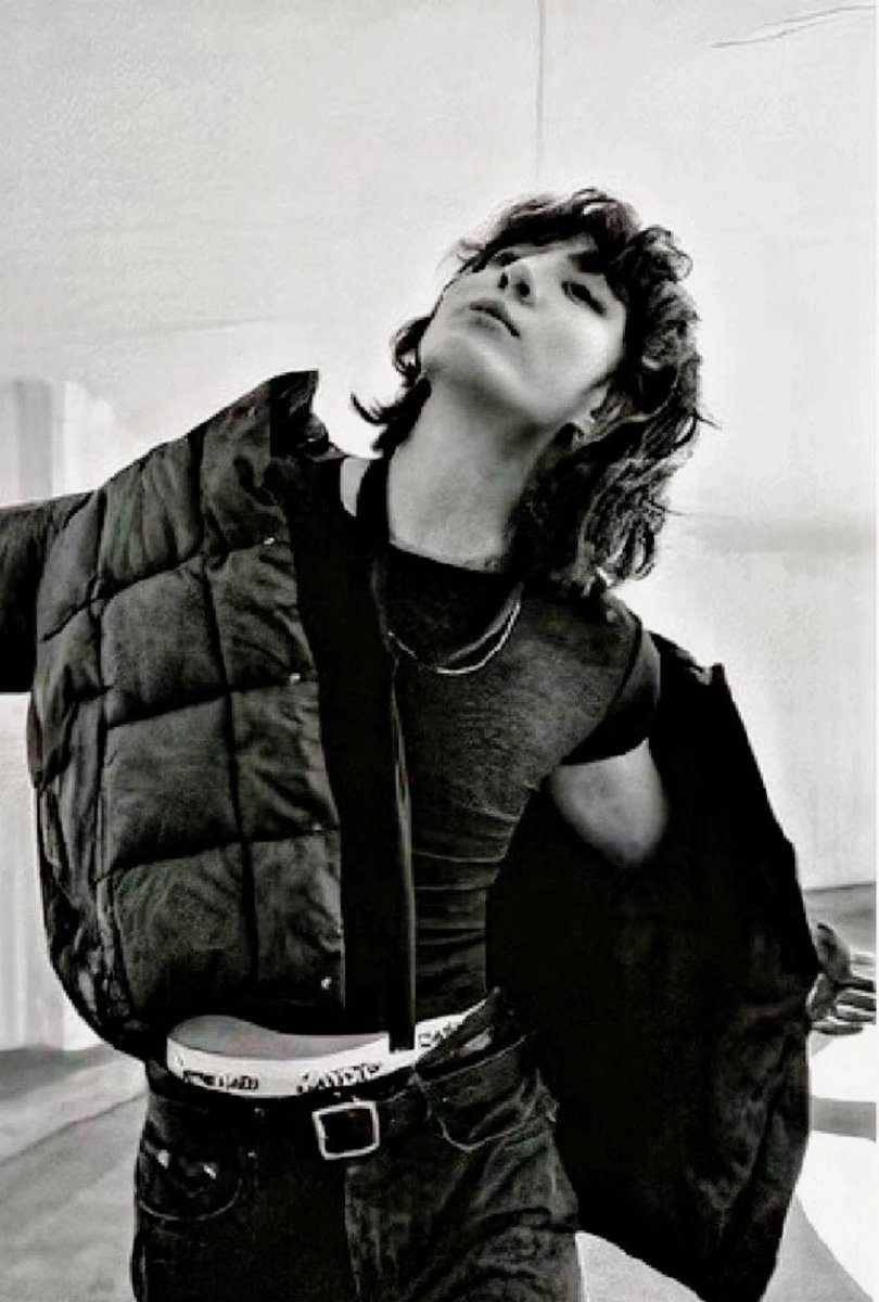 archivesgguks's tweet photo. #JK the finest man https://t.co/qwRN5j7zFs
