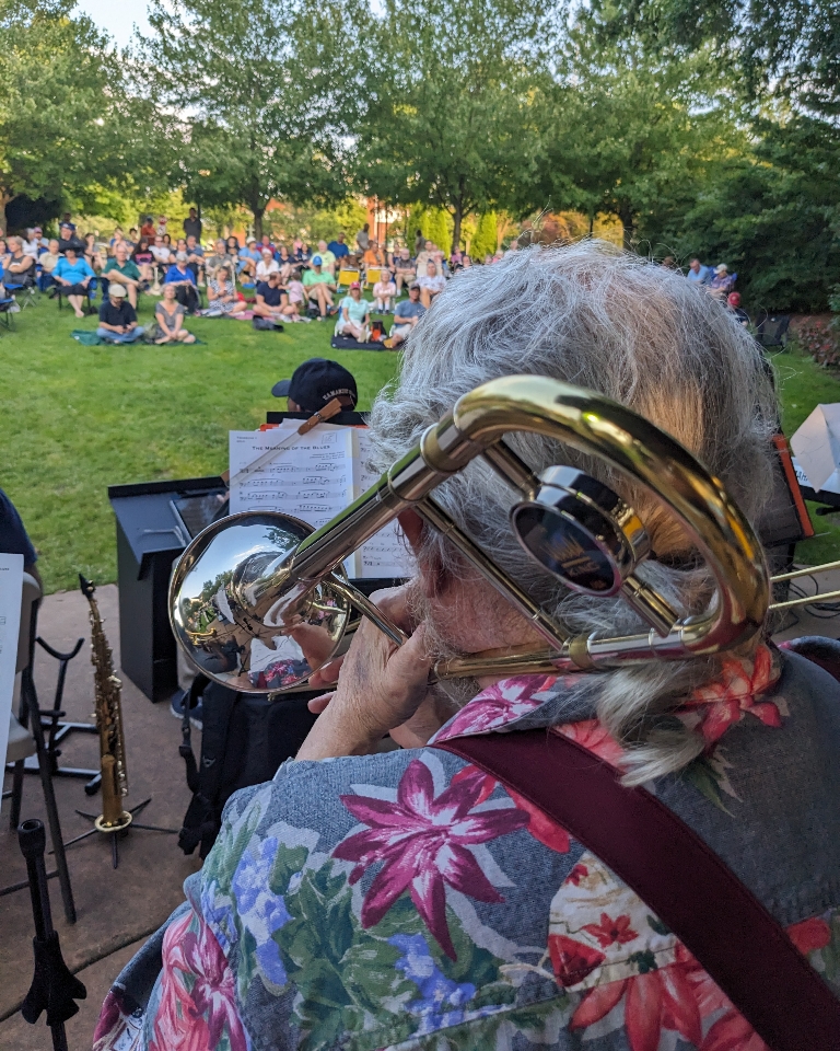 TheHotLanes's tweet photo. Thanks to a great crowd for showing up tonight and hearing us play! We really had a blast! See you next Sunday at Ft Hunt Park at 7p! https://t.co/abIGwcwYKc